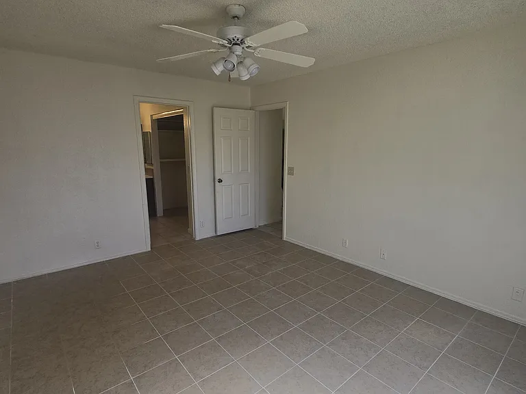 4049 W Camino Del Rio — Photo 16