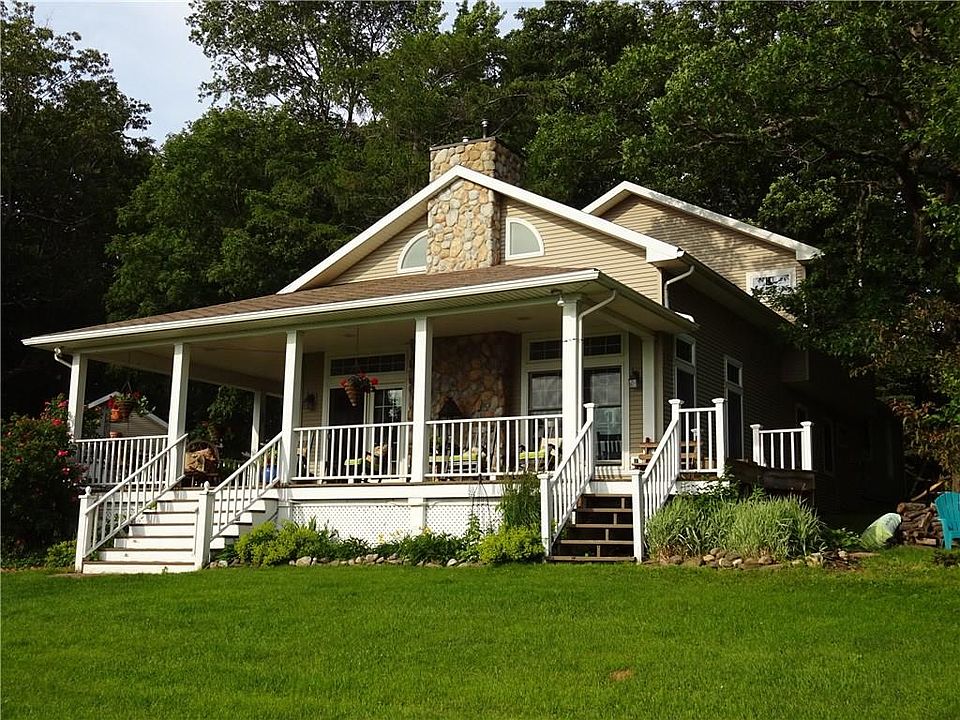 1st image of 8065 Farview Dr