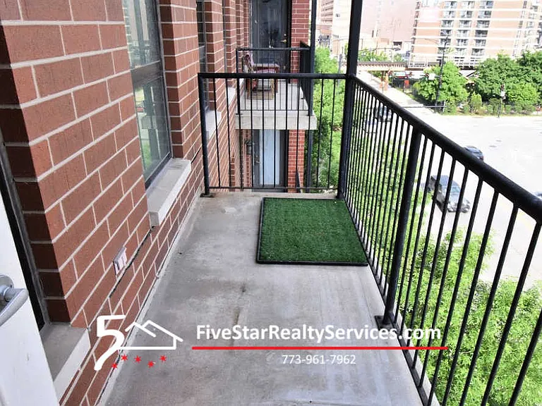 343 W Old Town Ct #409 — Photo 10