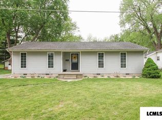 701 W Arch St, Mason City, IL 62664