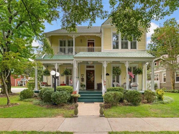 520 Walnut St, Florence, AL 35630