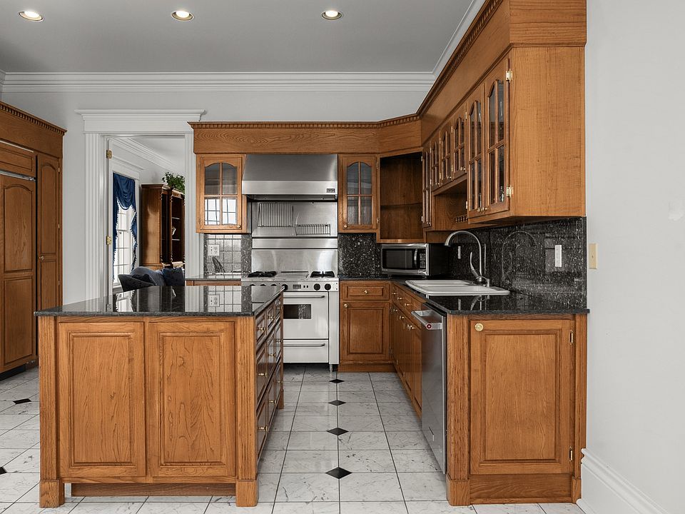 34th image of 99 Posey Cir