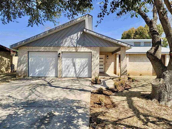 2nd image of 813 Paloma Ct