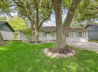 2010 Isla Dr, Pearland, TX 77581