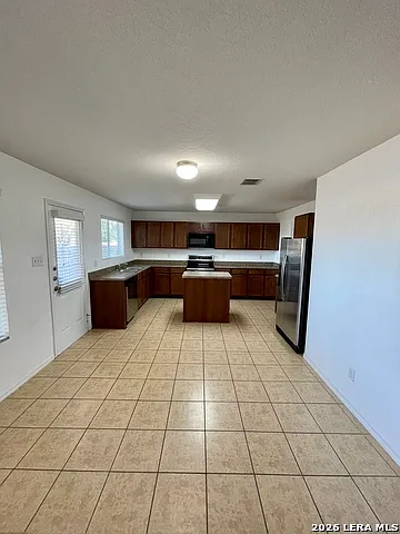 8635 Silver Willow — Photo 6