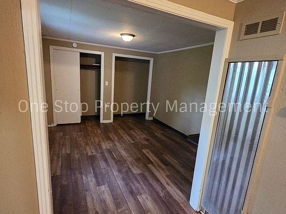 4th image of 1312 1/2 N Main St