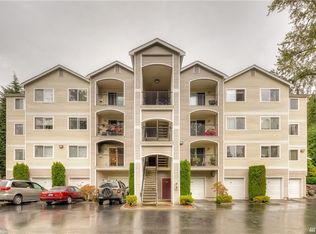10709 Valley View St #B-101, Bothell, WA 98011