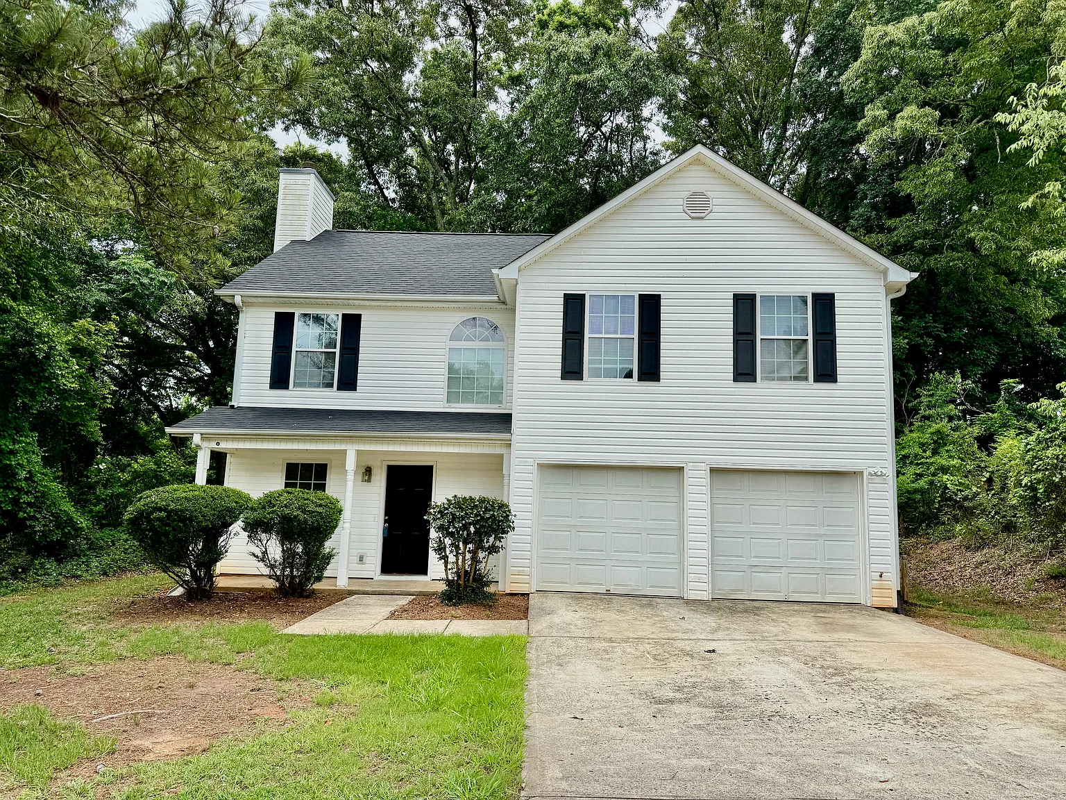 4 bed, 2.5 bath, 1742 sqft, $1,800 — Photo 1