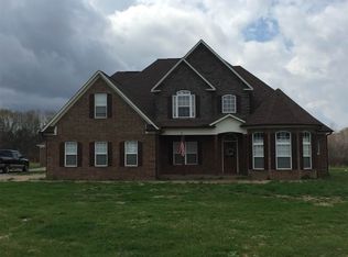 2285 Deanburg Rd, Pinson, TN 38356