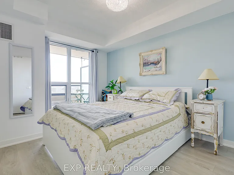 8 Trent Ave #410 — Photo 8