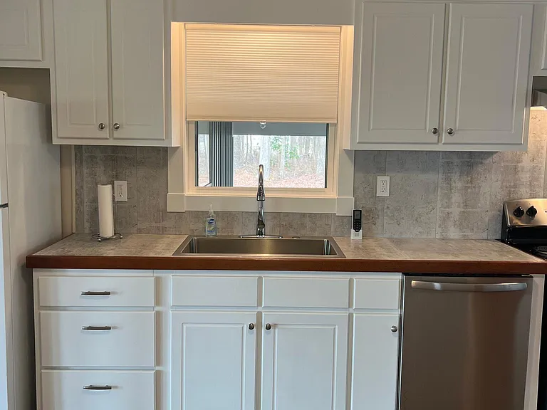 418 Seaview Dr — Photo 8