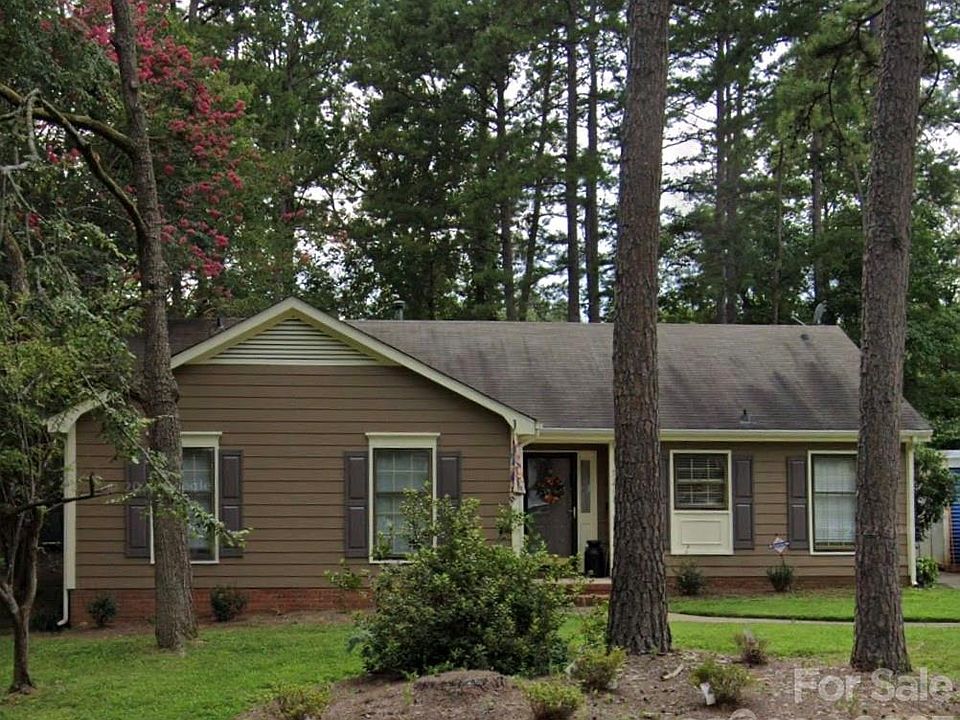 1st image of 7211 Bradley Ct