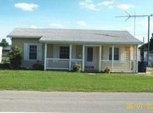 213 W Texas Ave, Chickasha, OK 73018