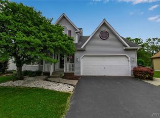 33 Sausalito Dr, East Amherst, NY 14051