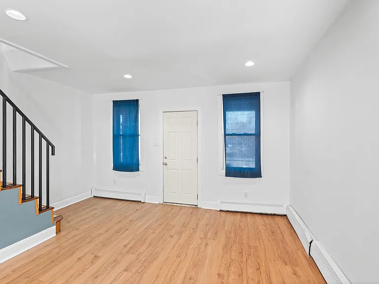 3220 W Willard St — Photo 5