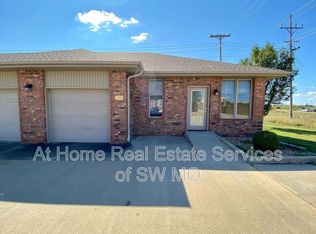 5591 N 17th St, Ozark, MO 65721