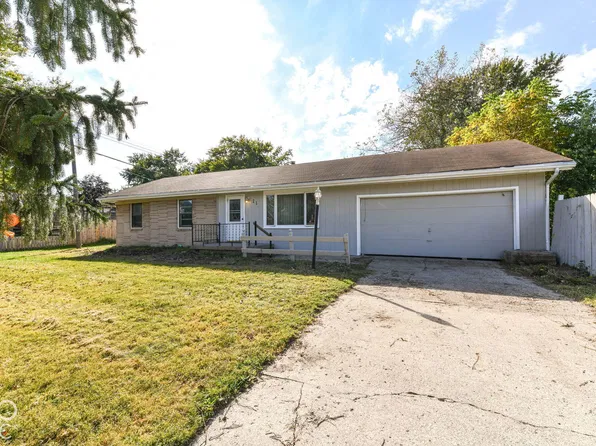 21 Golden Dr, Anderson, IN 46012