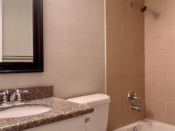 4th image of 2910 Throckmorton St APT 112