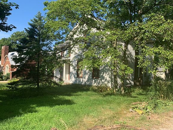 2nd image of 305 S Huron St