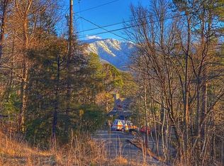 0 Windsor Way LOT 15R, Gatlinburg, TN 37738
