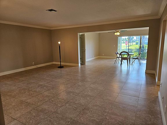 5th image of 2886 E Fernley Dr Drive E #1