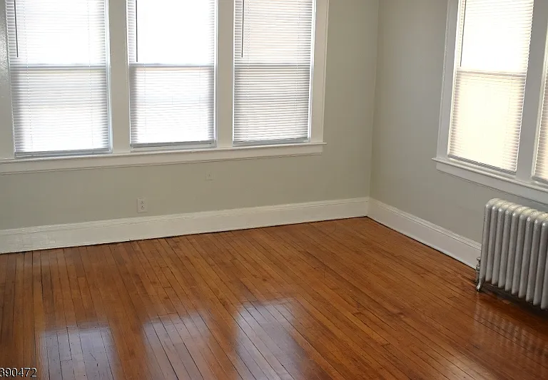 316 Hillside Ave — Photo 2