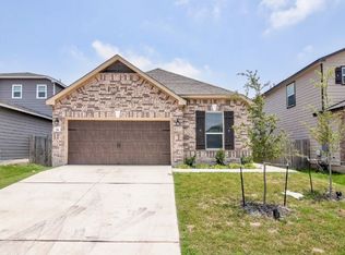 210 Adeline Dr, Uhland, TX 78640
