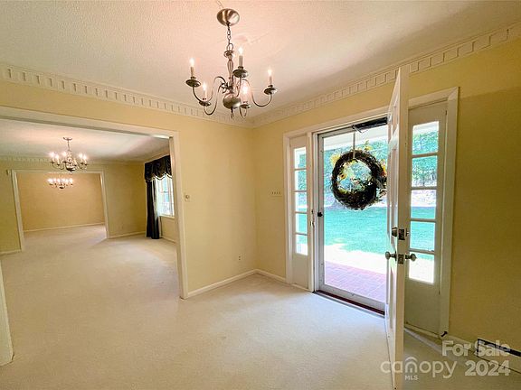 4th image of 321 Georgia Ave