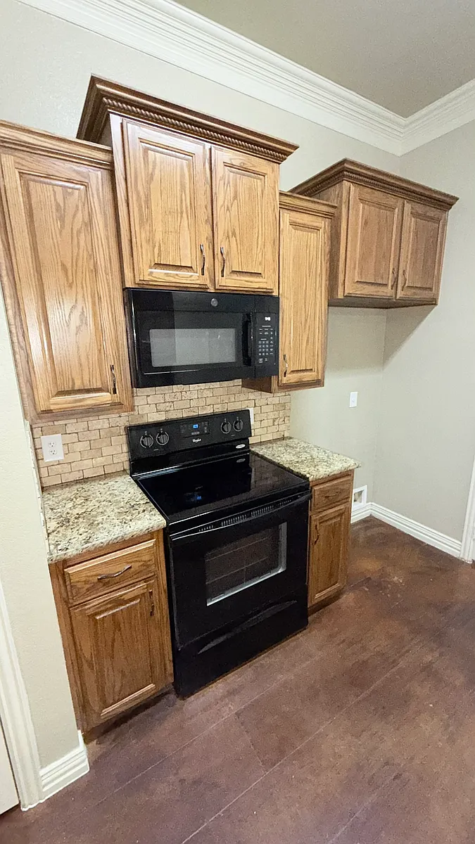 Building Photo - 627 Ferrara Cir #B