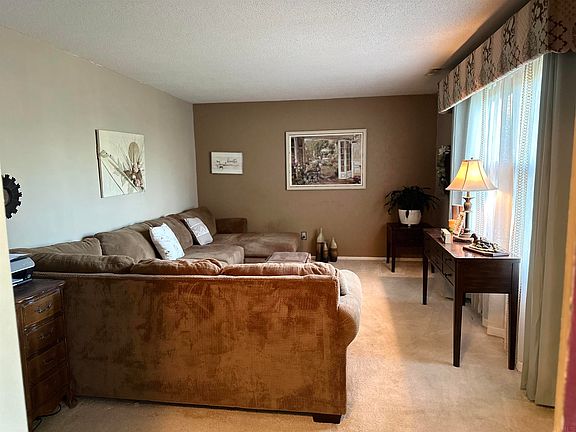 4th image of 5623 Lionel Dr