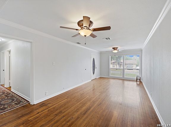 4th image of 611 Kashmuir Pl