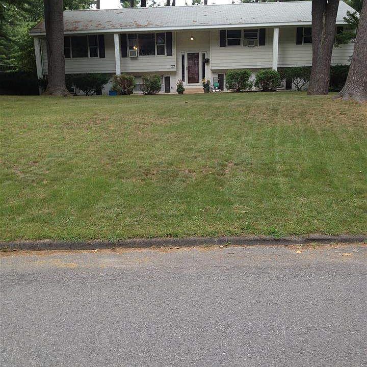 1st image of 3 S Hollow Dr