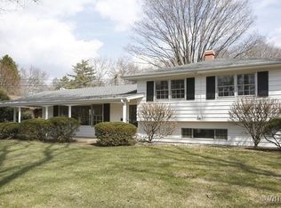 1213 Golf Ln, Wheaton, IL 60189