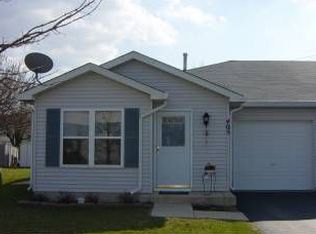 405 Richmond Ct, Oswego, IL 60543