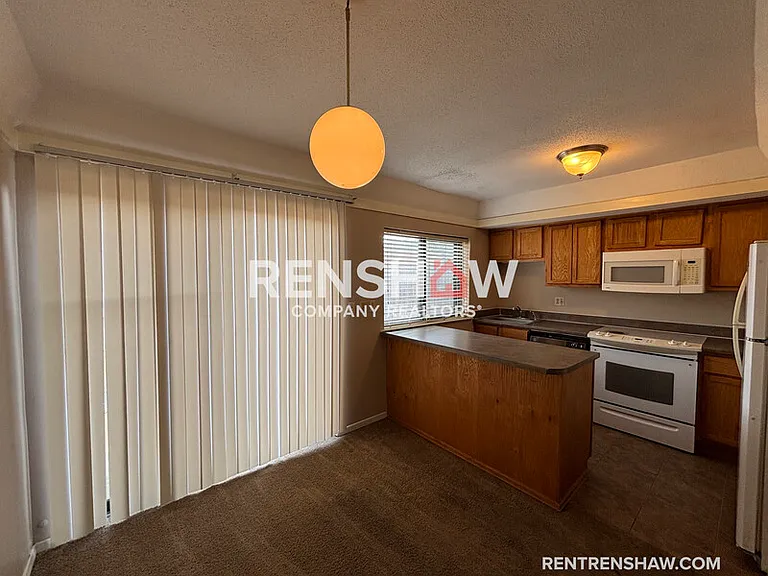 6620 Poplar Woods Cir S — Photo 8