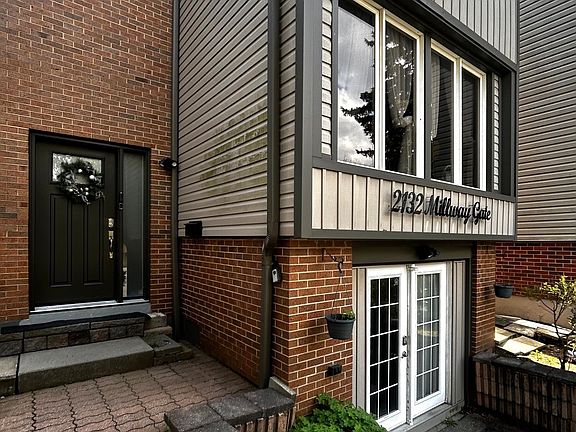 2nd image of 2132 Millway Gate