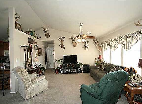 3rd image of 14905 E Shasta St