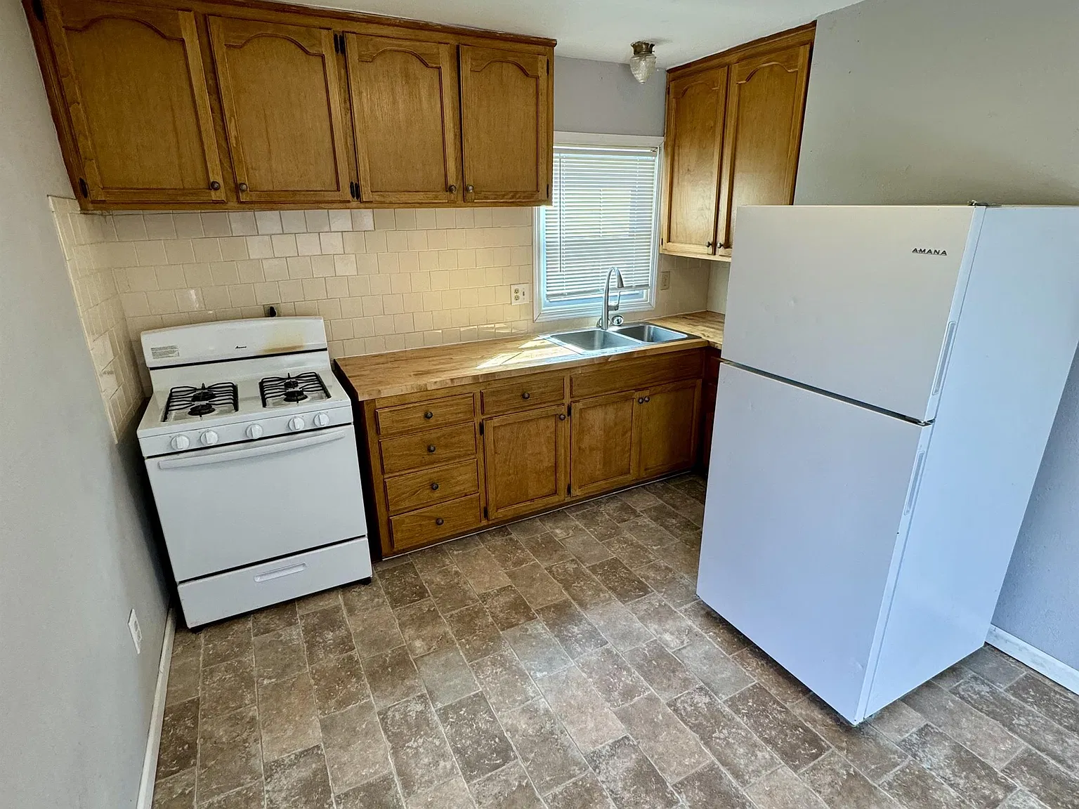 8353 Lakeview Drive - 1 — Photo 3
