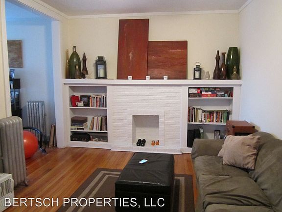 3rd image of 1452 W Argyle St APT 1N