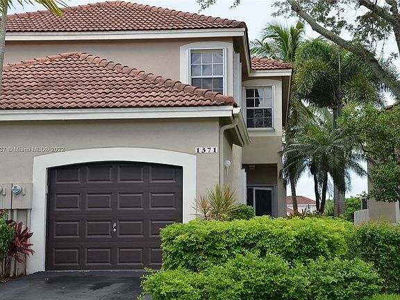 2nd image of 1371 Sorrento Dr #0