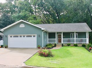 303 Hillside Ave, Ottawa, IL 61350