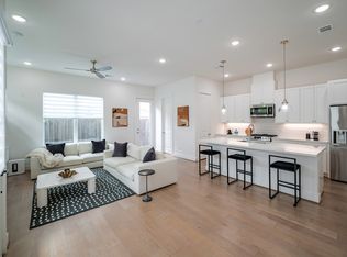 316 Cyclamen St, Houston, TX 77018