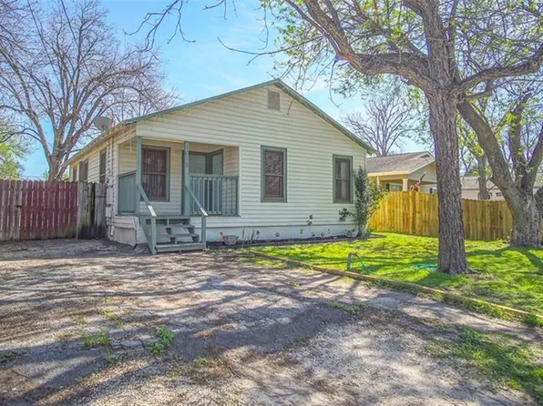 1655 Katy St, New Braunfels, TX 78130