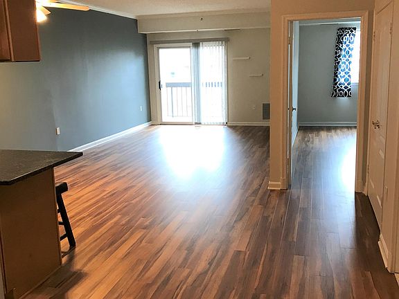 3rd image of 1211 S Eads St APT 1311