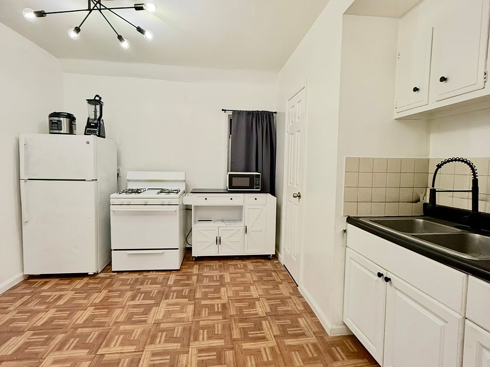 1st image of 324 Totowa Ave #5