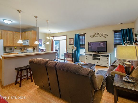 3rd image of 6560 Marble Ln #6560
