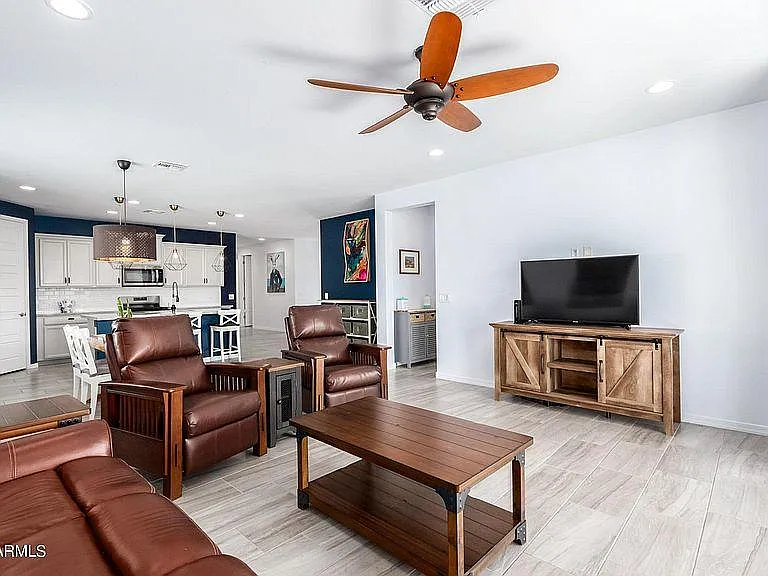 14579 W Dahlia Dr — Photo 25