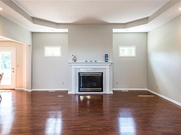 2nd image of 571 Golden Willow Ct