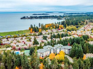 1325 Cape Cod Dr #101, Parksville, BC V9P2Y8