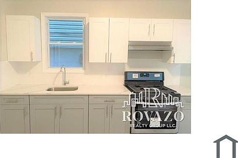 1st image of 374 Avon Ave Floor 1